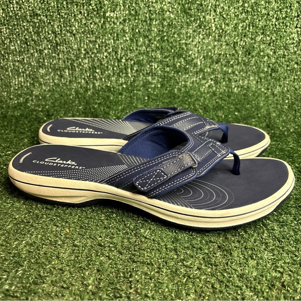 NEW Clarks Womens Shoes Cloudsteppers Breeze Sea Thong Sandals Navy Blue Size 10